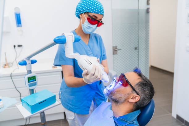 Best Emergency Tooth Extraction in Holdrege, NE